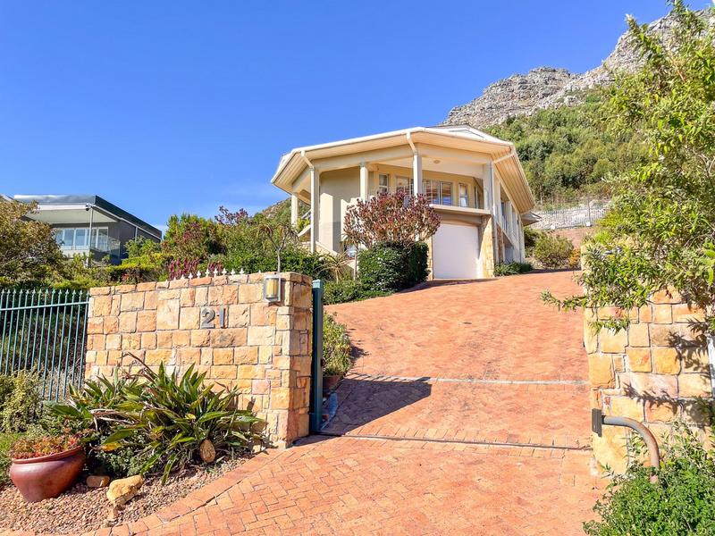 4 Bedroom Property for Sale in Hout Bay Western Cape